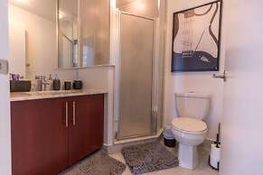 HomeHop - Maple Leaf Square