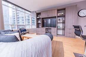 HomeHop - Maple Leaf Square