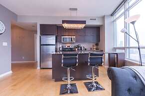 HomeHop - Maple Leaf Square