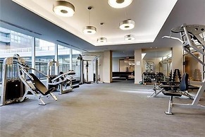 HomeHop - Maple Leaf Square