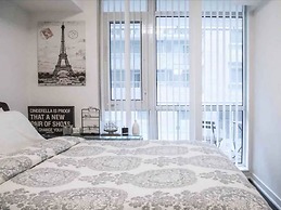 HomeHop - Entertainment District