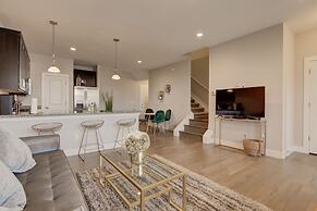 Marbella Lane Executive Townhome, 20 mins to Boulder