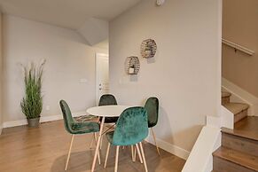 Marbella Lane Executive Townhome, 20 mins to Boulder