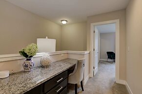 Marbella Lane Executive Townhome, 20 mins to Boulder