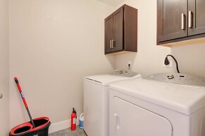 Marbella Lane Executive Townhome, 20 mins to Boulder