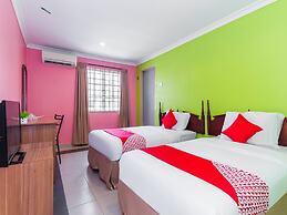 OYO 746 Hotel Comfort