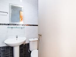 OYO 746 Hotel Comfort