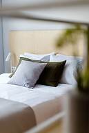 UPSTREET Ermou Elegant Apartments