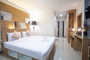 The Greenery Central Suites