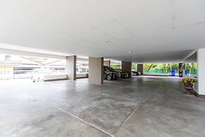 The Greenery Central Suites