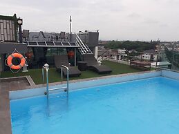 The Greenery Central Suites