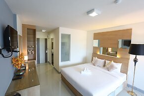 The Greenery Central Suites