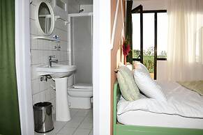 Teras Motel