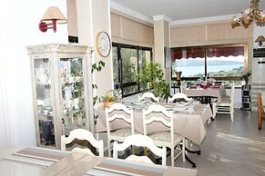 Teras Motel