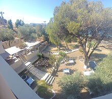 Teras Motel