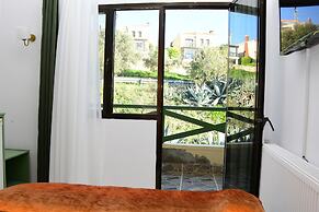 Teras Motel