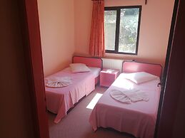 Teras Motel