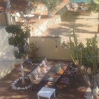 Teras Motel