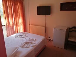 Teras Motel