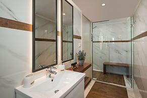 Sun Ray Luxury Apartments