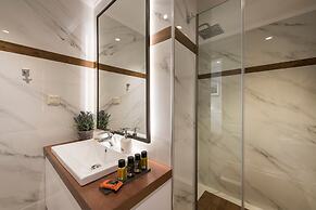 Sun Ray Luxury Apartments