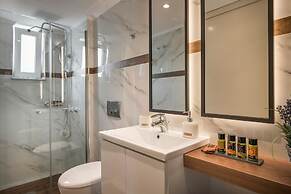 Sun Ray Luxury Apartments