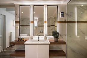 Sun Ray Luxury Apartments