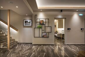 Sun Ray Luxury Apartments