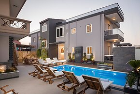 Sun Ray Luxury Apartments