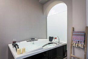 Sun Ray Luxury Apartments