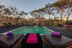 Inle Heritage Stilt House