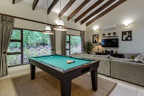 San Lameer Villa Rentals 403