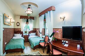 Willa Różana - Ormonde Resorts