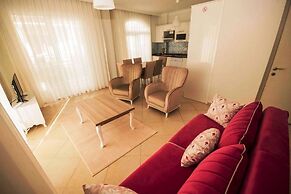 Serenity Apartments 4 by Villamnet