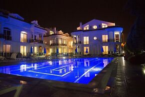 Serenity Apartments 3 by Villamnet