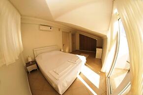 Serenity Apartments 3 by Villamnet