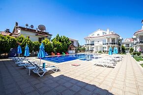 Serenity Apartments 2 by Villamnet