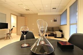 GK Airport Suites - Free Shuttle