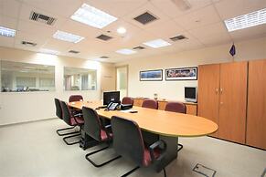 GK Airport Suites - Free Shuttle