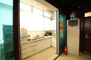 Stitches House - Hostel