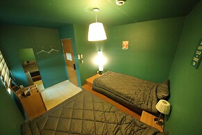 Stitches House - Hostel