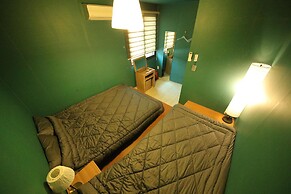 Stitches House - Hostel