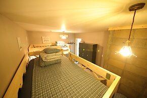 Stitches House - Hostel