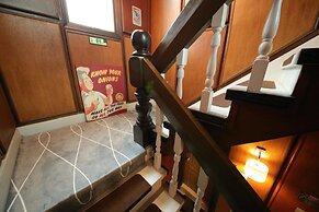 Stitches House - Hostel