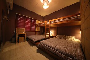 Stitches House - Hostel