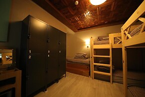 Stitches House - Hostel