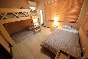 Stitches House - Hostel