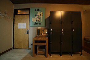 Stitches House - Hostel