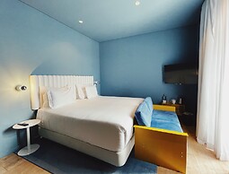 Esqina Cosmopolitan Lodge