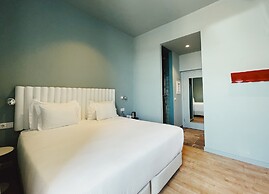 Esqina Cosmopolitan Lodge